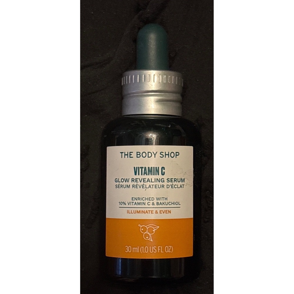NEW The Body Shop Vitamin C Revealing Serum,โ Illuminates & Evens